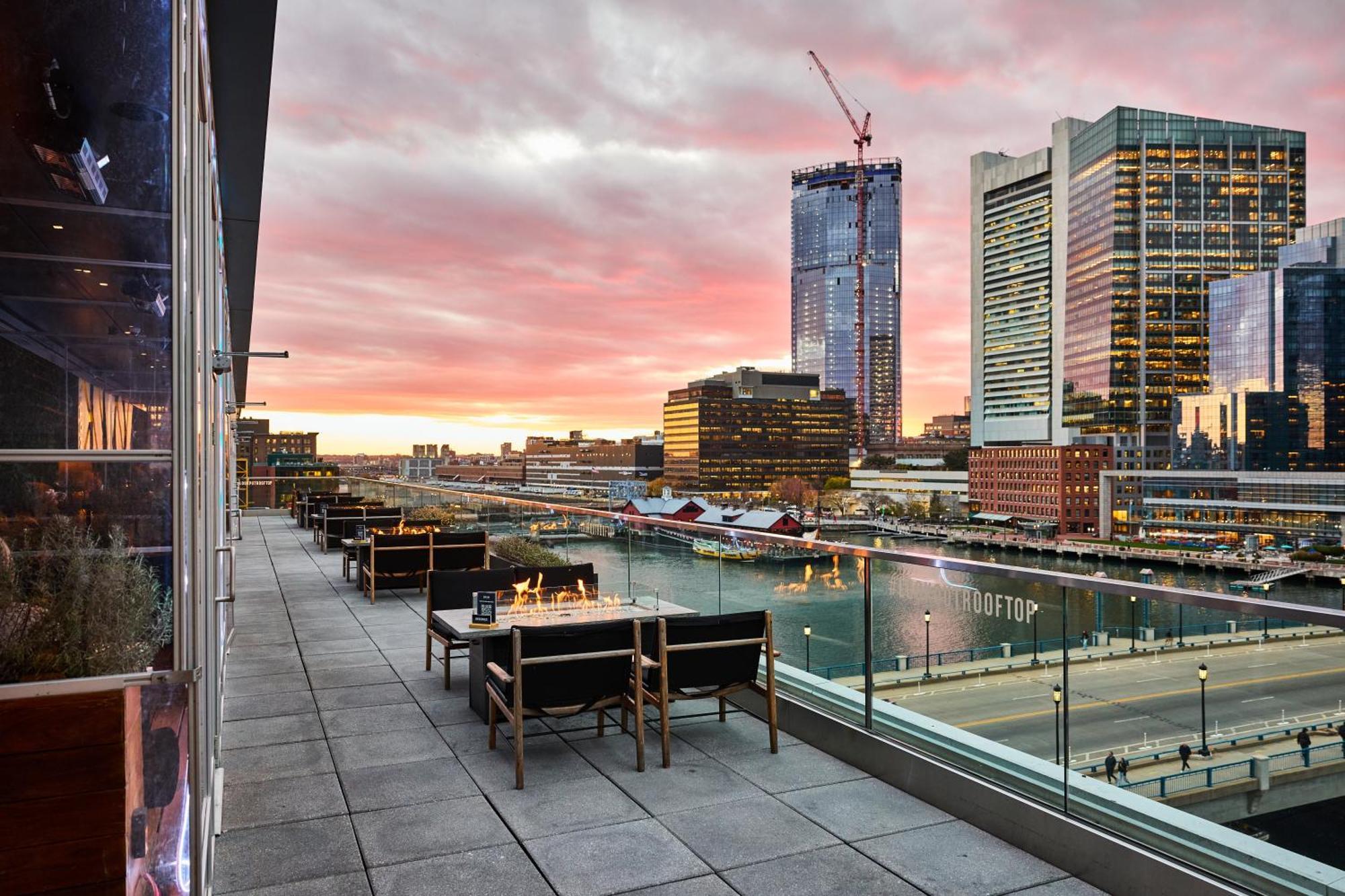The Envoy Hotel, Autograph Collection Boston Bagian luar foto
