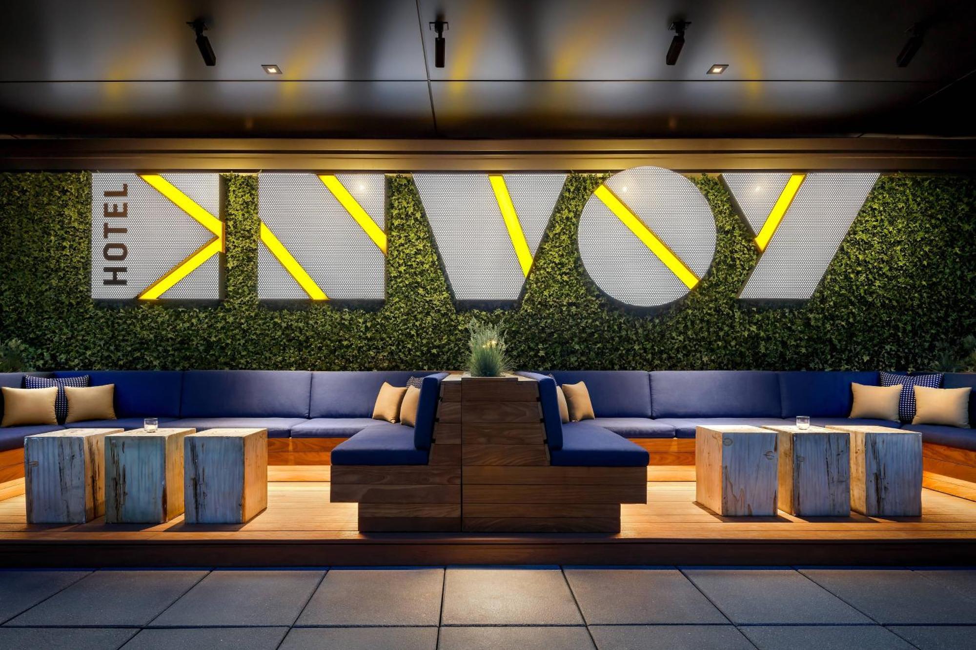 The Envoy Hotel, Autograph Collection Boston Bagian luar foto